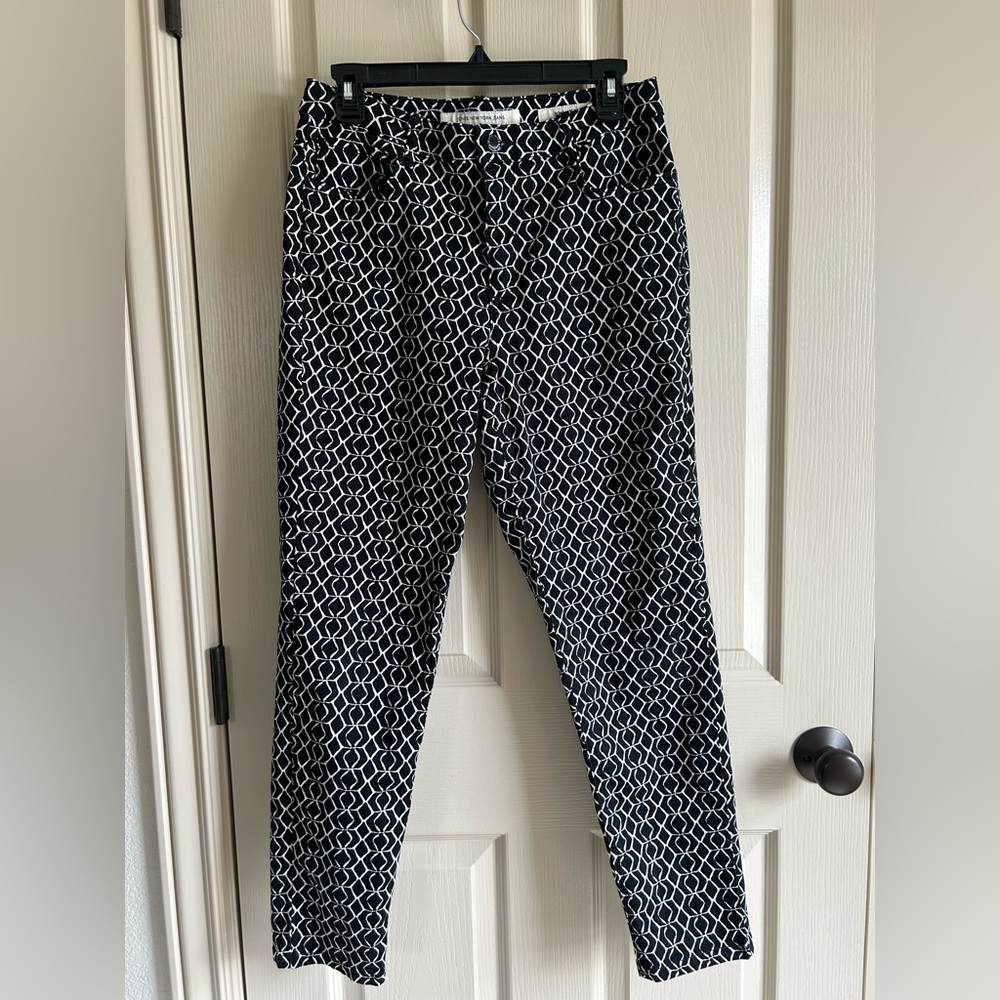Jones New York Women’s Black and White Geometric SoHo Ankle Pants Size 10